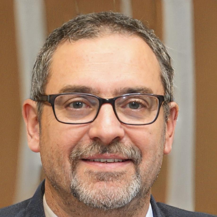 Алтынбек Сарсенов, карьерный консультант